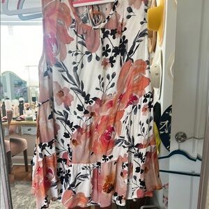 Tribal Floral Sleeveless Blouse - Pink and Black